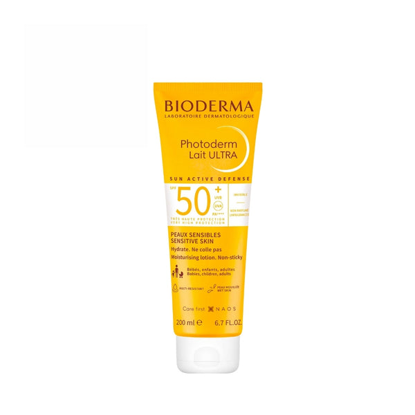 واقي الشمس بيوديرما فوتوديرم لايت ألترا هو كريم مناسب للبشرة الحساسة وبحماية عالية ضد الشمس مقاوم للماء والعرق والرمل لجميع أفراد الأسرة 200مل